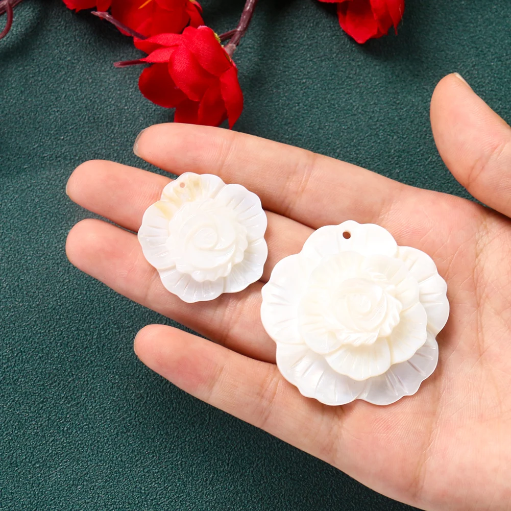 Prírodné Shell Častý Kvet Prívesok Biela perleť DIY Náhrdelník Handmade Tvorby Brošňa Patch Žena, Šperky Hľadanie