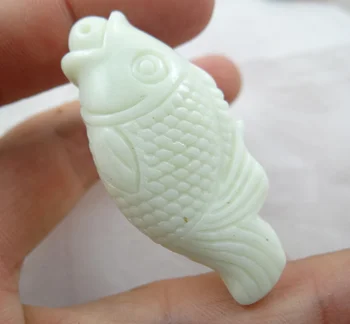 52*24Wholesale prírodného Čínskeho Liantian kameň, ručne vyrezávané sochy ryby amulet prívesok náhrdelník Šperky Robiť