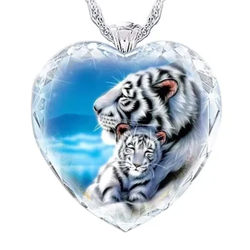 V Tvare srdca Krištáľovo Biely Tiger Matka Prívesok Náhrdelník Žien Clavicle Reťazca Módne Kovové Zvierat Príslušenstvo Strana Šperky
