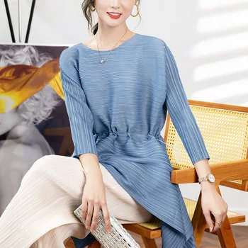 Issey Miyake dizajnér dámy skladaný lete plus veľkosť dlhým rukávom voľné šnúrkou T-shirt módne bežné kolo krku top