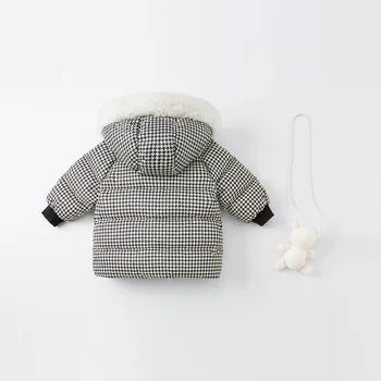 DBM20447 dave bella zimné dievčatká koberčeky dole kabát deti 90% biele kačacie nadol čalúnená deti bunda s malým taška