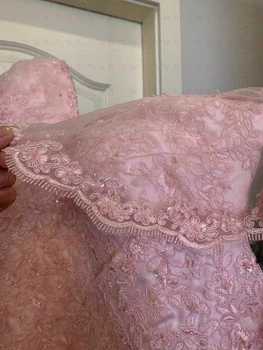 Princezná Ružová Quinceanera Šaty Plesové Šaty Ramena Korálkové Čipky Crystal Prom Šaty Načechraný Tylu Sweet 16 Šaty Lacné