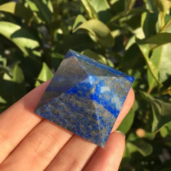 41g Liečivé prírodné lapis lazuli kremeň pyramídy prírodné kamene a minerály pre darček