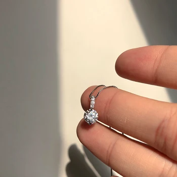VRÚBKOVANÝM Luxusné Geometrické Kvapka Vody Crystal Prívesok Náhrdelník Jednoduchý Dizajn 2021 Nové Trendy Ženy Elegantné Svadobné Šperky 0