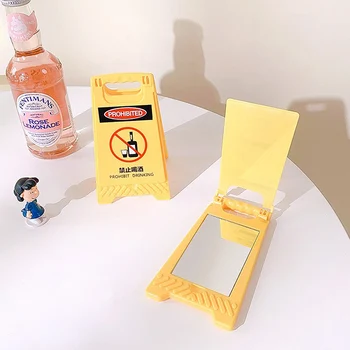 Roztomilý Zábavné Prenosné Prenosné Zrkadlo Dekoratívne Tvorivé Mini Desktop Riadka Karty Skladacie Make-Up Zrkadlo Dekorácie Študent