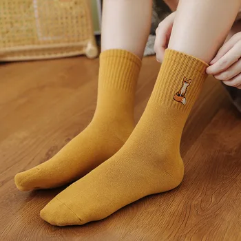 Hot Predaj Roztomilý Kreslený Ponožky Ženy Bavlna Priedušná Jeseň Zimné Ponožky Fox Zvierat Výšivky Japonskej Módy Kórejský Príliv Ponožka