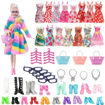 79PCS/Set Barbies Oblečenie Príslušenstvo domček pre bábiky s Nábytkom pre Barbies Bábika Topánky, Topánky Mini Šaty, Kabelky Koruny Ramienka Okuliarov 4