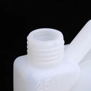 1.0 L Biele 2-Taktné Olej Benzín Paliva Miešanie Fľaša Nádrž Na Zastrihávač Reťazová 1:25 Kosačky Paliva Miešanie Univerzálny Dávkovacích 0