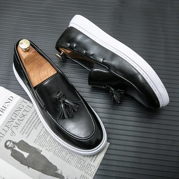 Kórejský dizajn mens príležitostných originálne kožené topánky priedušná pošmyknúť na strapce obuvi čierna hnedá bytov mokasíny platformové tenisky mans